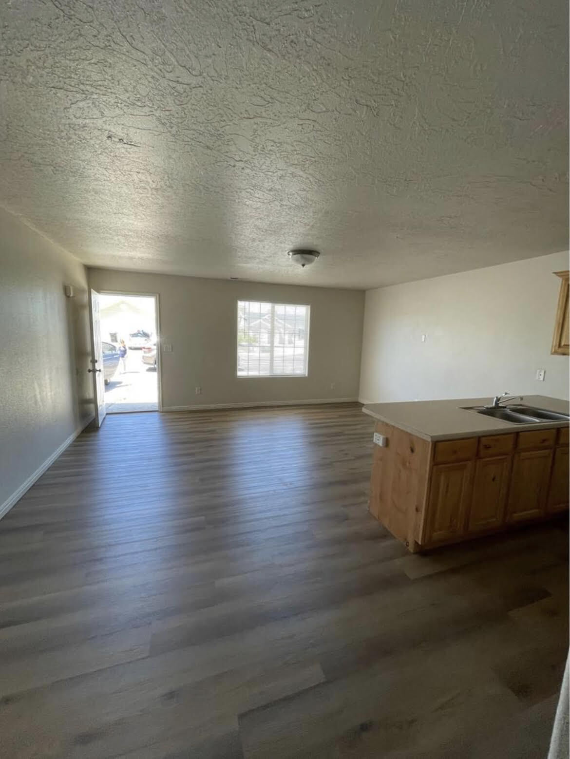open floor plan - 1260 N 650 W