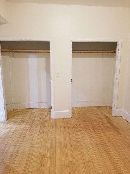 Building Photo - 9 Landor Rd