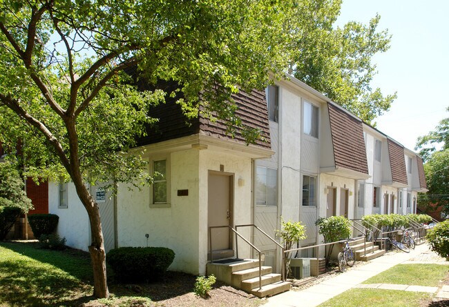 Building Photo - 107-121 E 14th Ave