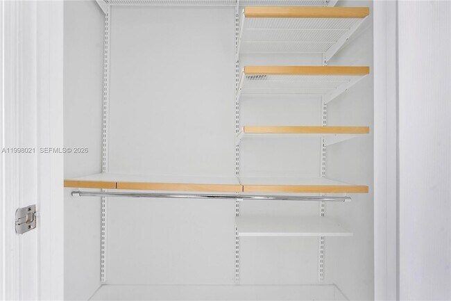 Building Photo - 3001 NE 185th St