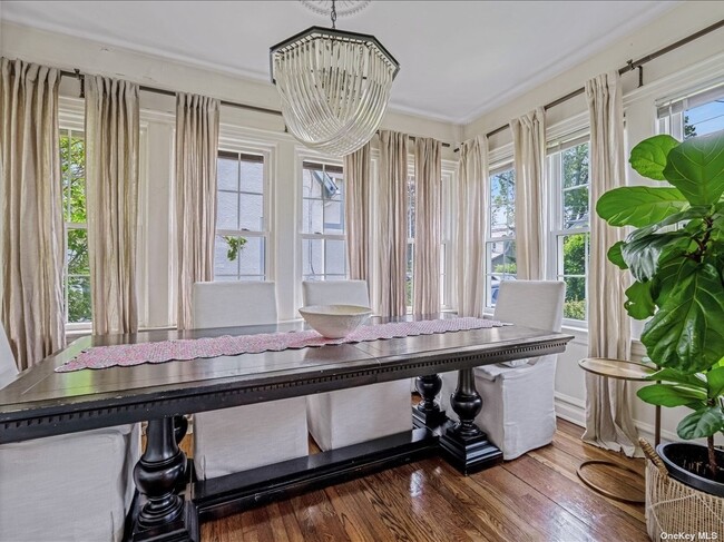 Building Photo - 40 Oakmere Dr