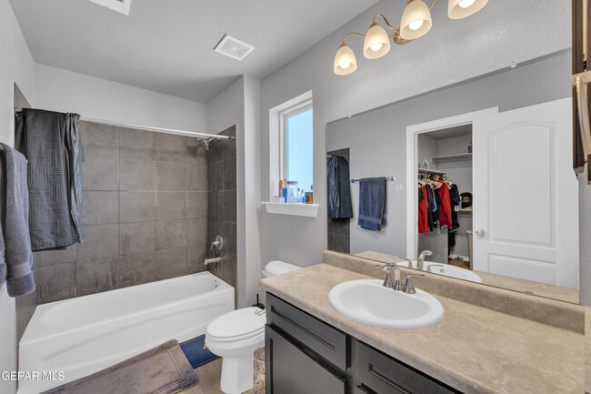 Building Photo - 14557 Desert Poppy Ct