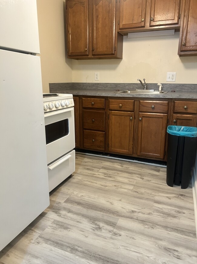 Building Photo - 673 Overlys Grove Rd