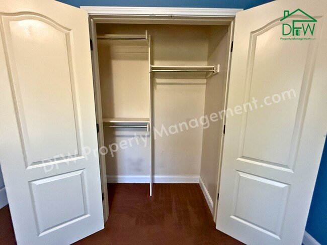 Building Photo - Beautiful 4 Bedroom 2.5 Bathroom Home for Lease in Grand Prairie, TX