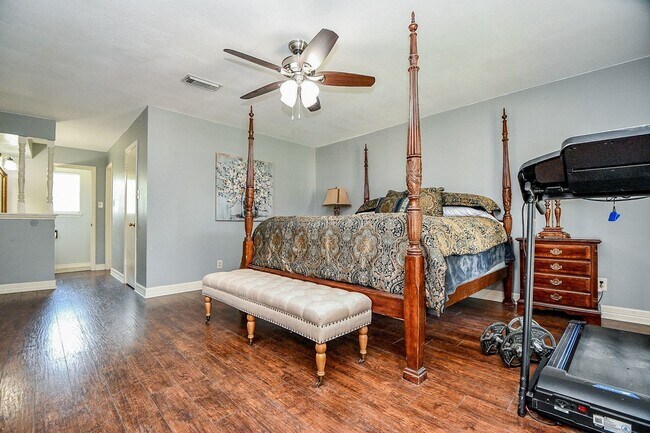Building Photo - 1015 Kanah Ln