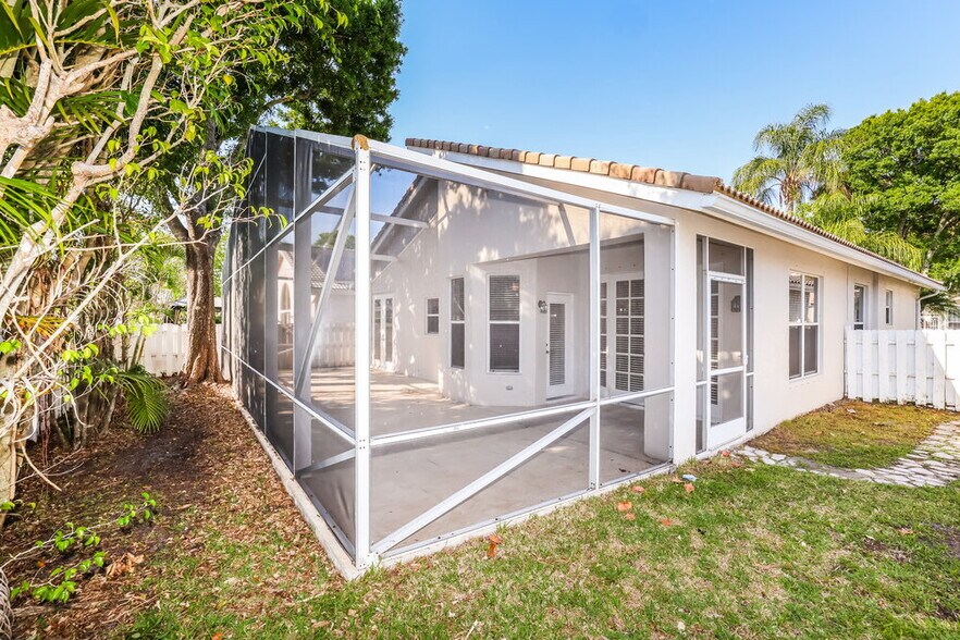 Building Photo - 12292 Sunset Point Ln