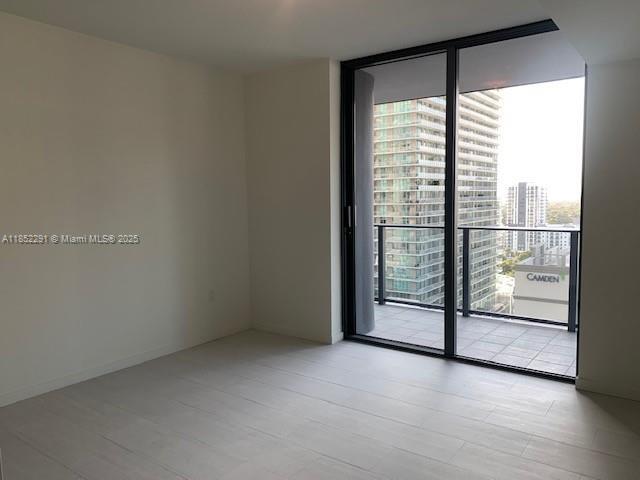 Building Photo - 1000 Brickell Plaza