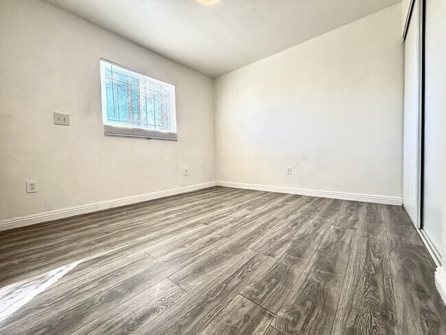 Building Photo - 1100 Saylor Way