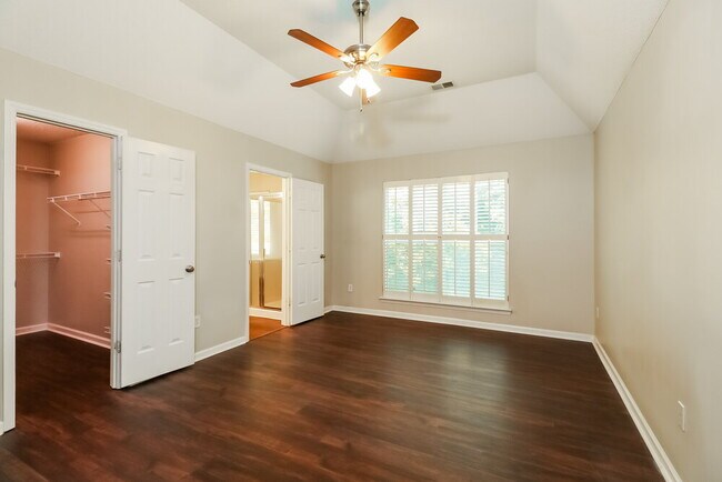 Building Photo - 1506 Newfound Hollow Dr