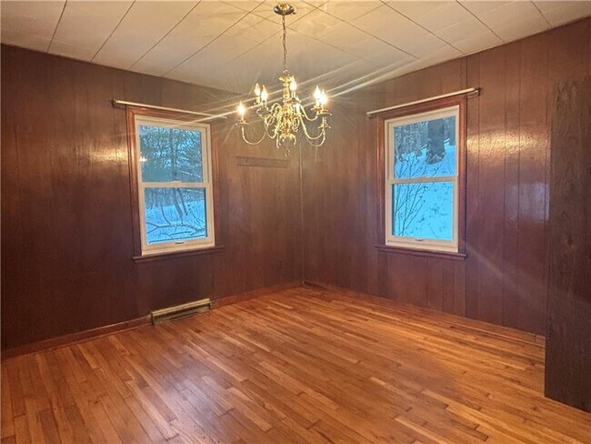 Building Photo - 121 Panorama Dr