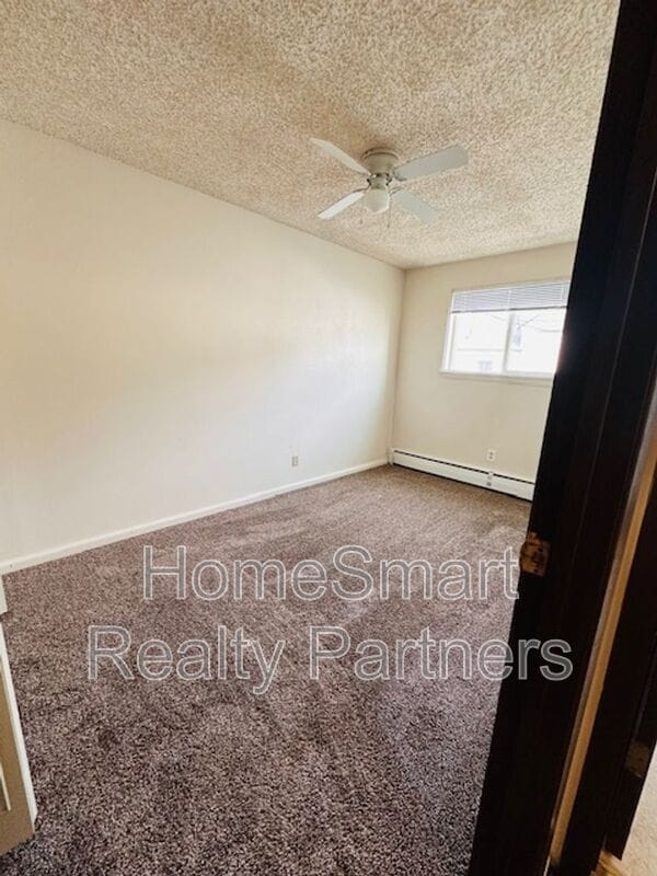 Building Photo - 165 D Grn