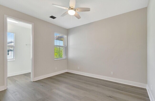 Building Photo - 4924 Pointe Midtown Way
