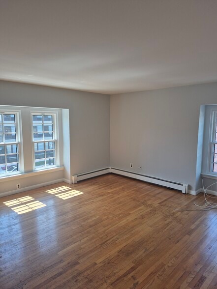 Building Photo - 2301 Pennsylvania Ave