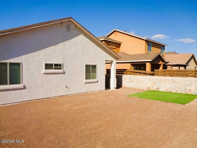 Building Photo - 14254 Earl Chokiski