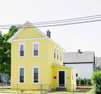 Building Photo - Student Housing Near the University of Dayton – Rent is $750 per bedroom (3 students), total leas...