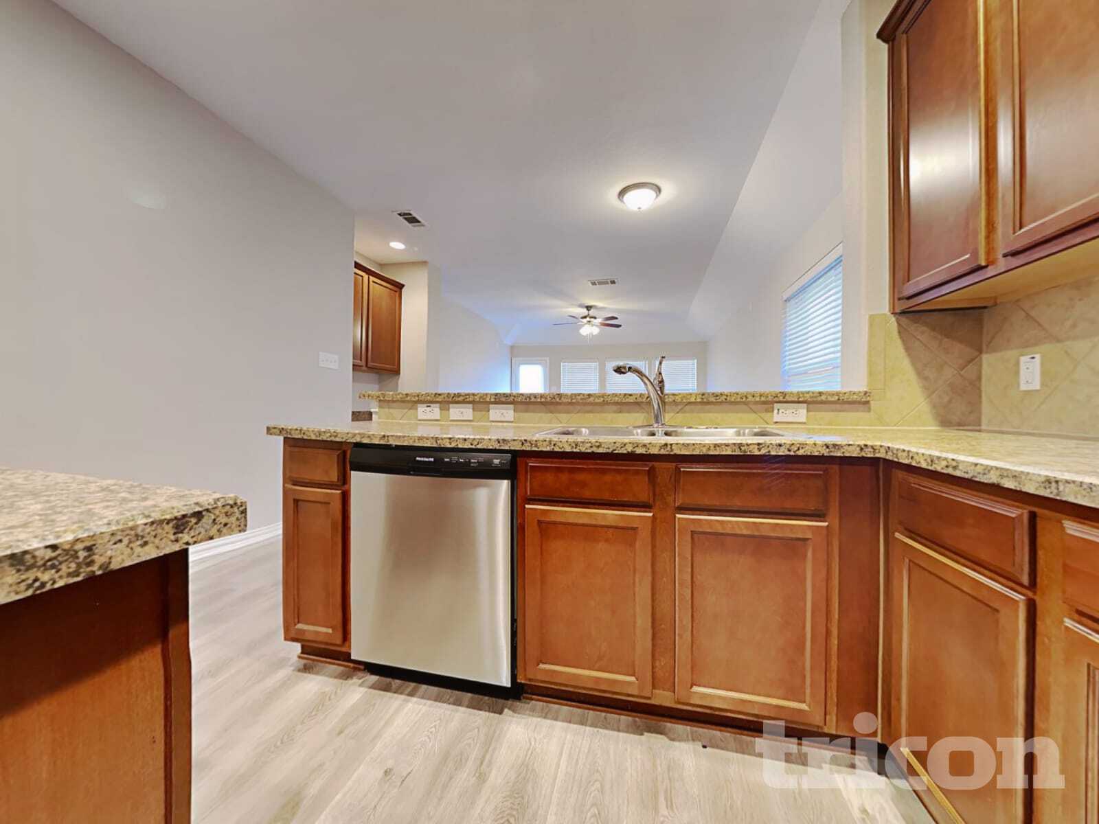 Building Photo - 2413 Castle Creek Dr