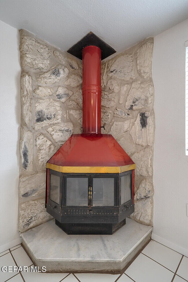 Building Photo - 9632 Gairloch Dr