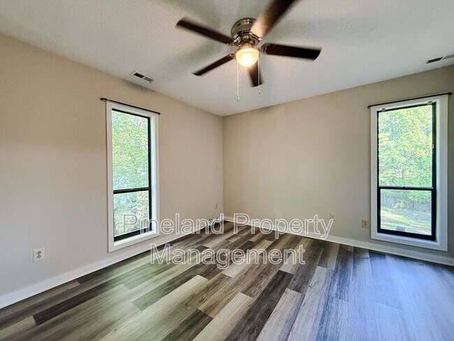 Building Photo - 321 Watergap Dr