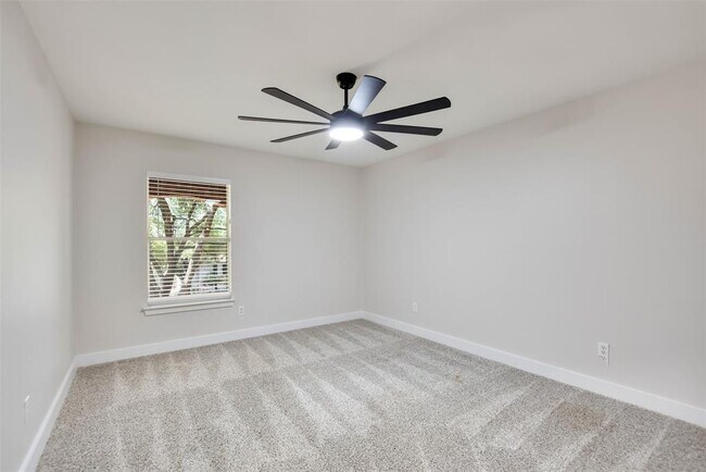 Building Photo - 10903 Claywood Dr