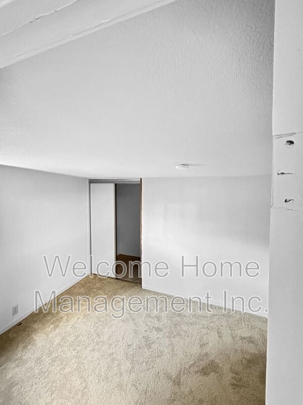 Building Photo - 4690 Augustine St