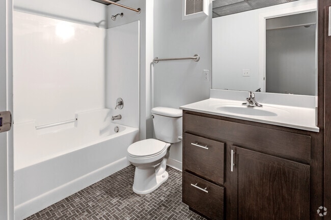 1BR, 1BA - 559SF - Bathroom - La Pompadour Apartments