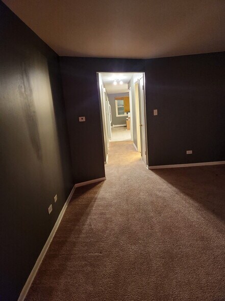 Building Photo - 289 Yates Ave