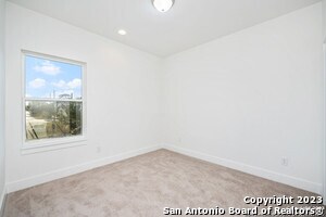 Building Photo - 303 San Salvador Ave