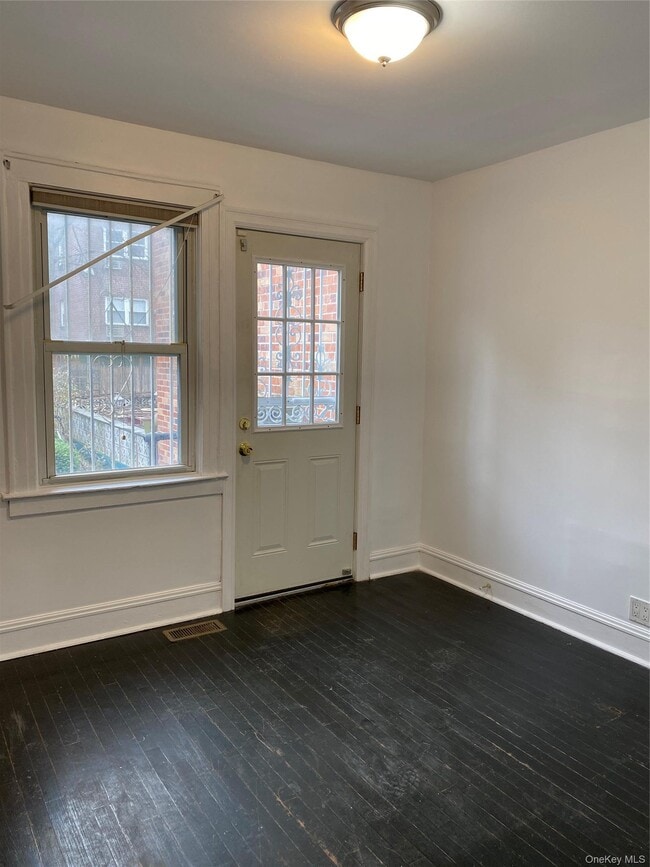 Building Photo - 84-59 126th St