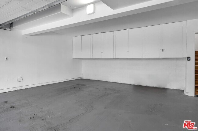 Building Photo - 4425 Alla Rd