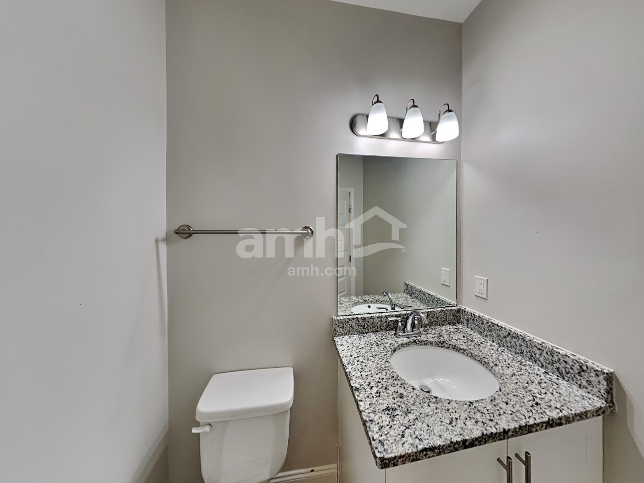 Building Photo - 5351 Tupelo St