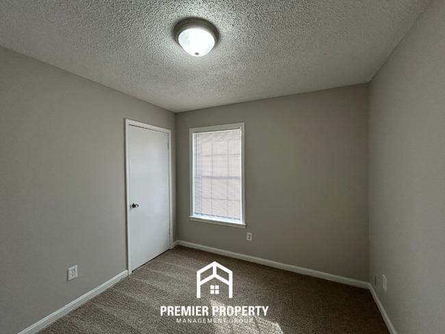 Building Photo - Newly Renovated 3BR/2BA Southaven Home with Hardwood Floors & Fenced Yard