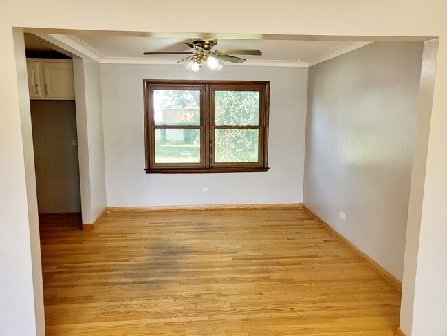 Building Photo - 10312 S Kenneth Ave