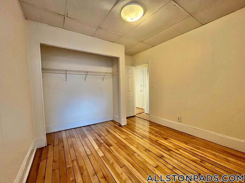 Building Photo - 437 Cambridge St