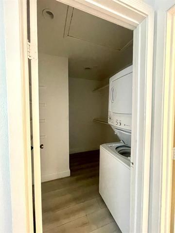 Building Photo - 307 E Mitchell St