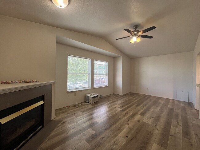 Building Photo - 15074 NW Central Dr