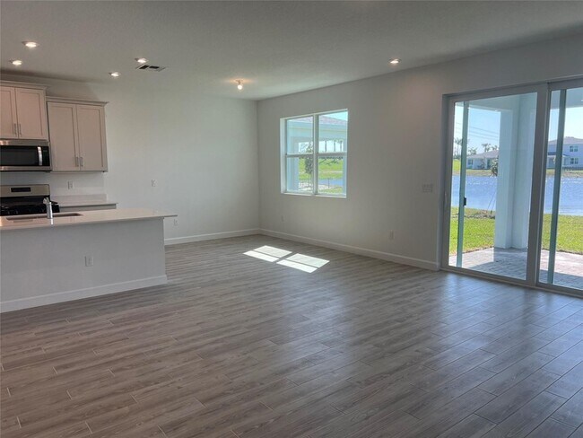 Building Photo - 14058 SW Surina St