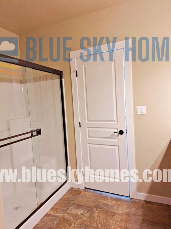 Building Photo - 11633 Baserri Dr