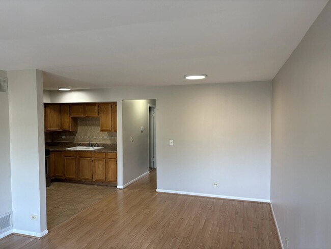 Building Photo - 277 Navajo Dr