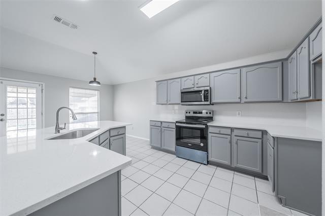 Building Photo - 602 Joy Ln