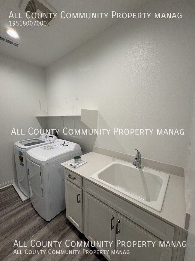 Building Photo - 33067 Muscadelle Ct
