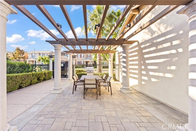 Building Photo - 6111 Rosewood Way