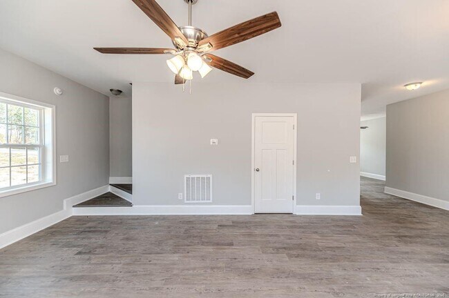 Building Photo - 533 Stadium Dr