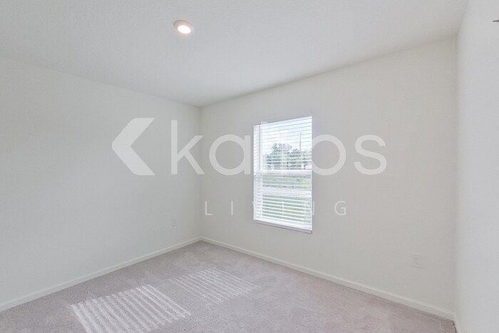 Building Photo - 8475 W 98th Ave