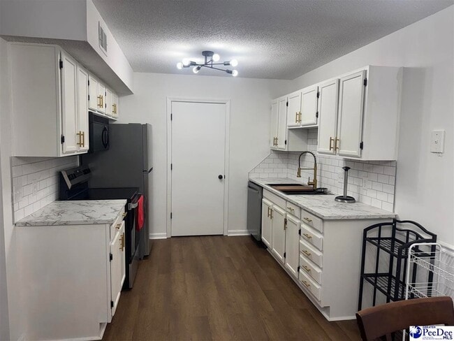 Building Photo - 1219 Brittany Dr