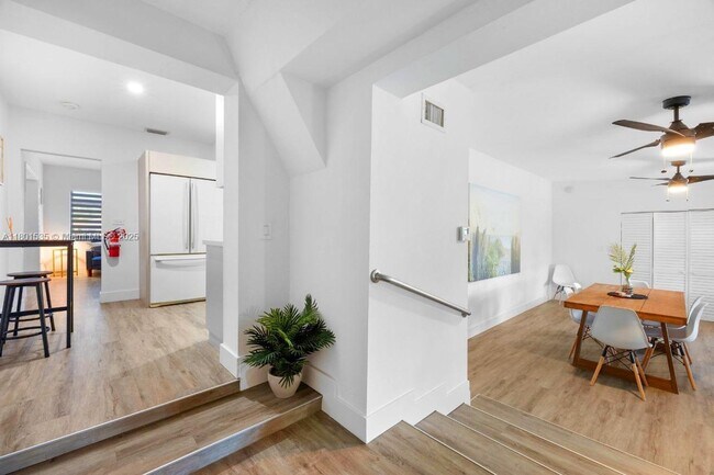 Building Photo - 2788 SW 33rd Ct