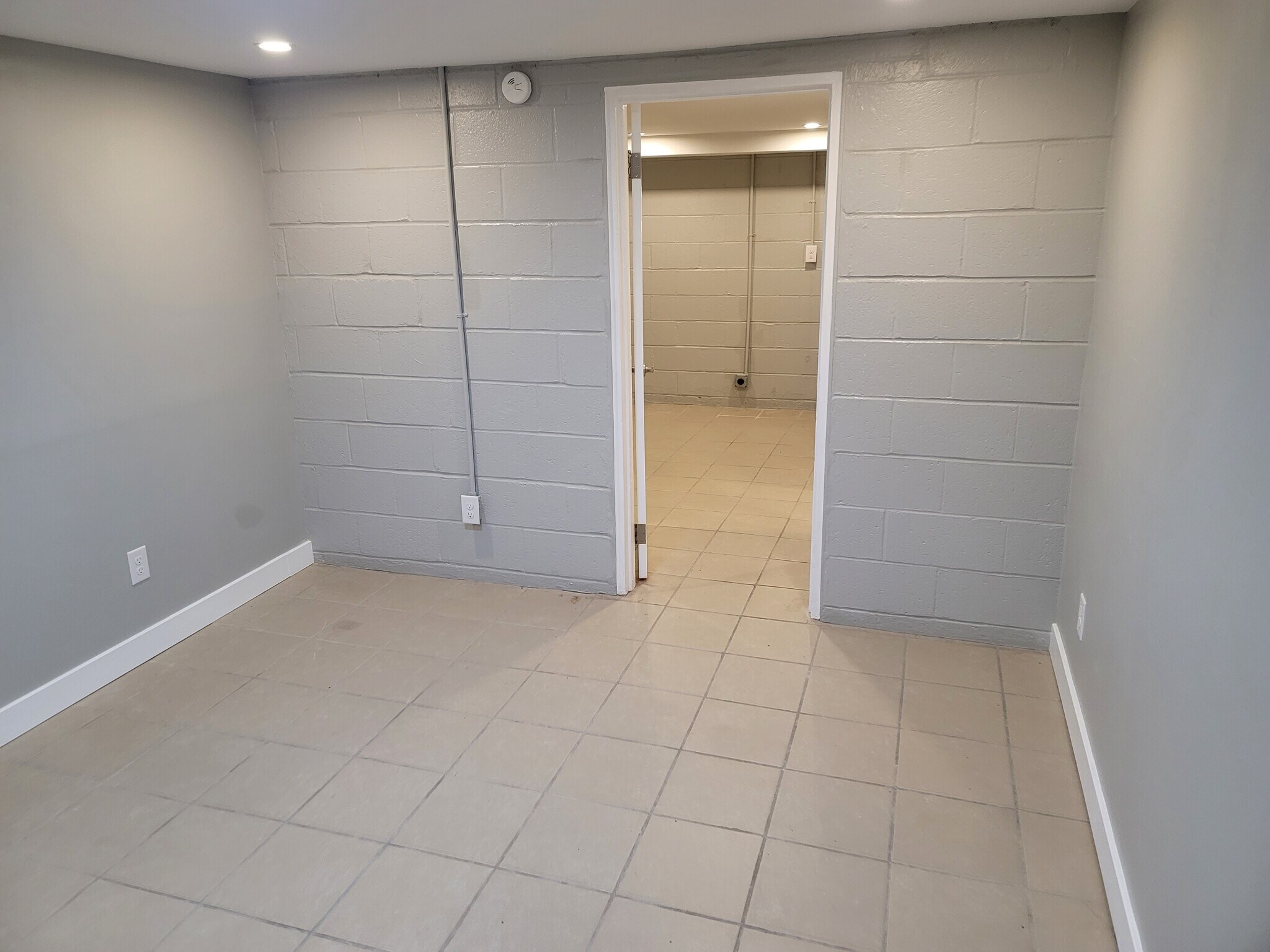 Larger bedroom, looking into flexible 3rd bedroom - 329 1/2 S Hocker Ave