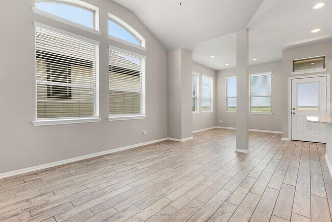 Building Photo - 5206 Pr Ter Ln