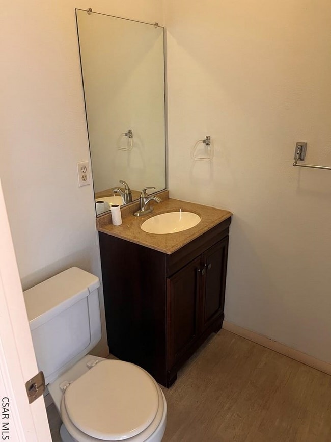 Building Photo - 120-122 Berkey Dr