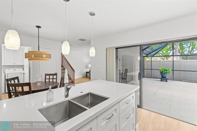 Building Photo - 7809 78th Way