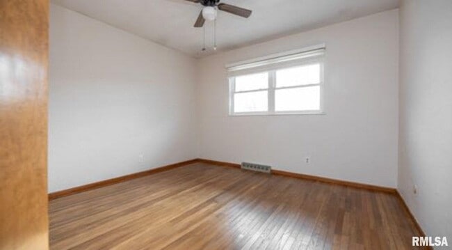 Building Photo - 2303 W Pintura Ct